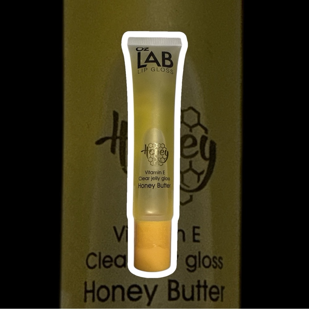 OZ LAB Lip Gloss in Honey Butter